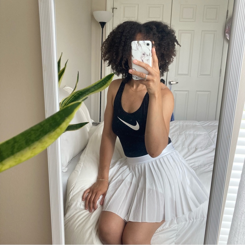 Medium Rare Nike Victory Pleated White Mini Skirt - Picture 15 of 15